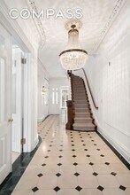 114 E 30th St, Unit 1108 in New York, NY - Building Photo - Building Photo