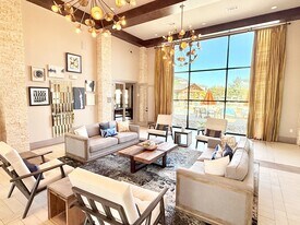 Savannah Oaks in San Antonio, TX - Building Photo