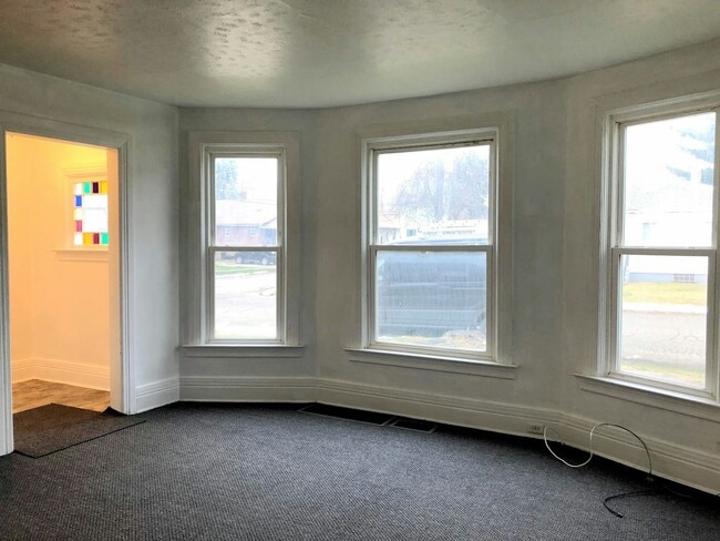 property at 1977 Prospect Ave