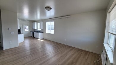 Ammon Manchester, LLC in Idaho Falls, ID - Foto de edificio - Building Photo