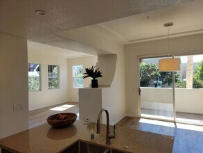 2740 Farragut Rd in San Diego, CA - Building Photo - Building Photo