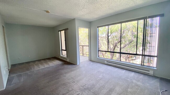 2 Anchor Dr in Emeryville, CA - Building Photo - Building Photo