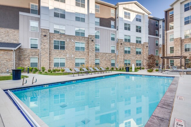 Incline at Anthem in Herriman, UT - Foto de edificio - Building Photo