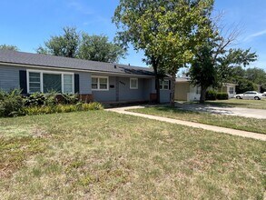 4007 44th St in Lubbock, TX - Building Photo - Building Photo