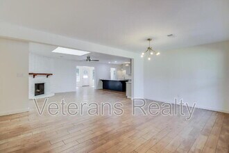621 S Forest Ave in Long Beach, MS - Building Photo - Building Photo