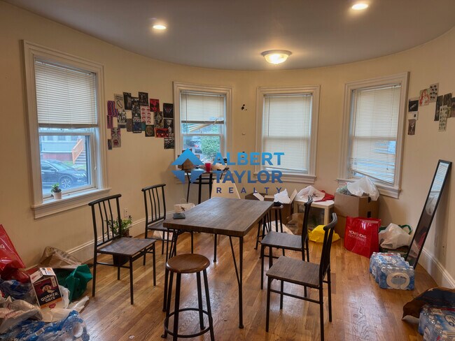 84 Linden St, Unit 1