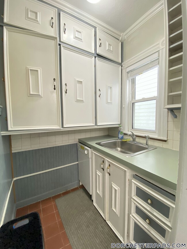 369 Savin Hill Ave in Boston, MA - Building Photo - Building Photo