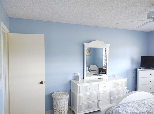 property at 5211 SE Sea Island Way