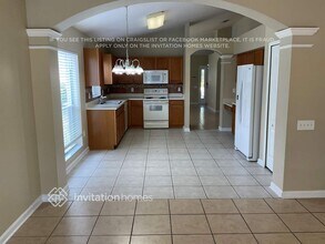 30548 Lanesborough Cir in Wesley Chapel, FL - Building Photo - Building Photo