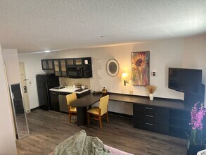 Westchase Apartments in Houston, TX - Building Photo - Building Photo