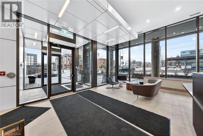 85 Duke St W in Kitchener, ON - Building Photo - Building Photo