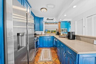 219 NE 17th Ave in Fort Lauderdale, FL - Building Photo