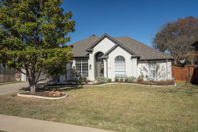 2804 Woodhaven Dr in Grapevine, TX - Building Photo