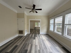 406 College St in Shreveport, LA - Building Photo - Building Photo