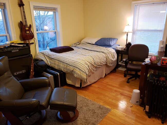 206 Summer St, Unit 2T in Somerville, MA - Foto de edificio - Building Photo