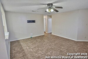 7811 Bypass in San Antonio, TX - Building Photo - Building Photo