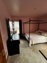 2026 Grand Ave, Unit Cozy home away in Niagara Falls, NY - Foto de edificio - Building Photo
