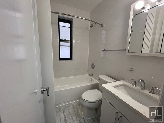 EAST 87 STREET in New York, NY - Building Photo - Building Photo