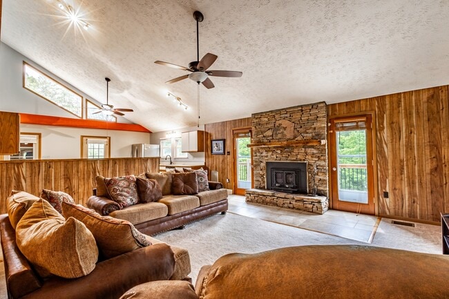 2480 Elk Way in Newport, TN - Building Photo - Building Photo