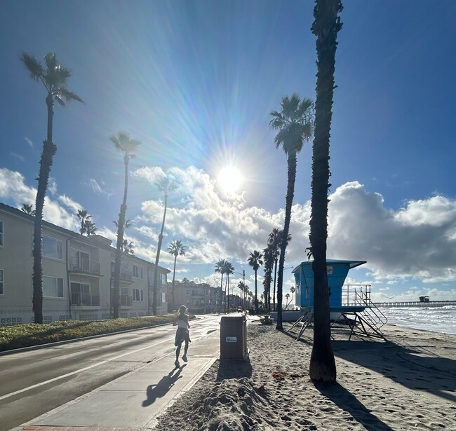 600 N The Strand in Oceanside, CA - Building Photo - Building Photo