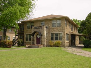 5500 Gaston Ave in Dallas, TX - Foto de edificio - Building Photo