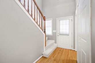 373 Winfield Ct in Schaumburg, IL - Building Photo - Building Photo