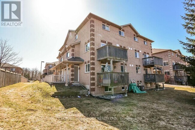 87 Goodwin Dr in Barrie, ON - Building Photo - Building Photo
