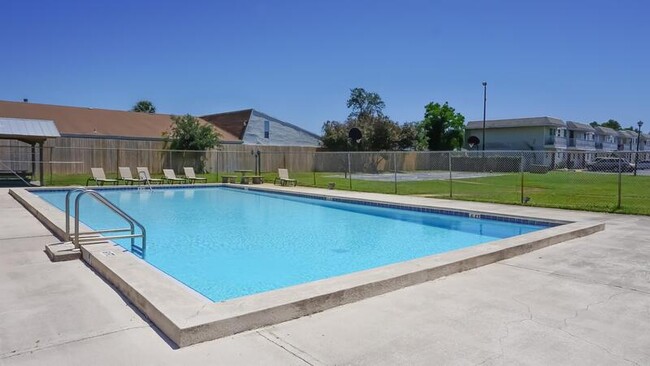 734 Legion Dr in Destin, FL - Building Photo - Building Photo