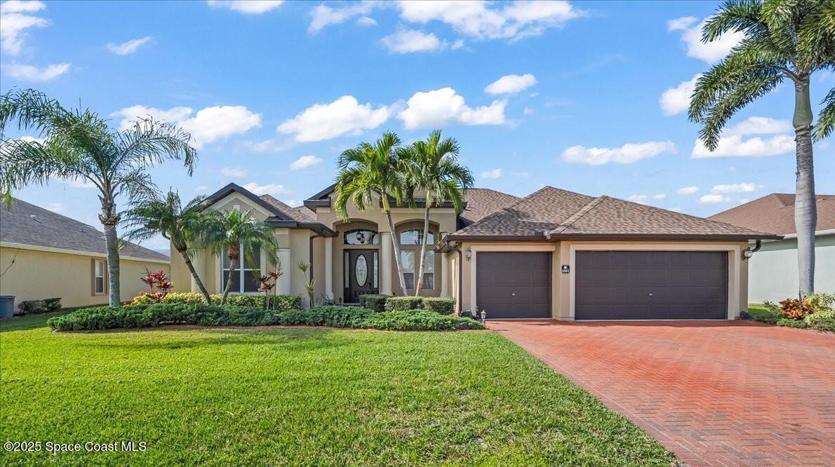4581 Chardonnay Dr in Rockledge, FL - Foto de edificio