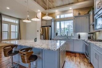 1832 Stevens Bluff Ln in Dallas, TX - Building Photo - Building Photo