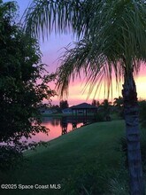 935 Southlakes Way SW in Vero Beach, FL - Foto de edificio - Building Photo