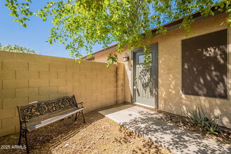 491 E Devon Dr in Gilbert, AZ - Foto de edificio - Building Photo