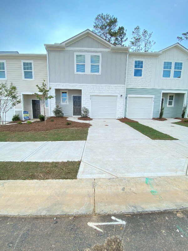 1107 Union Pacific Wy in Cartersville, GA - Building Photo - Building Photo