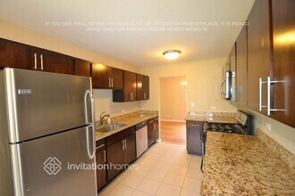 325 Glendale Ln in Hoffman Estates, IL - Building Photo - Building Photo