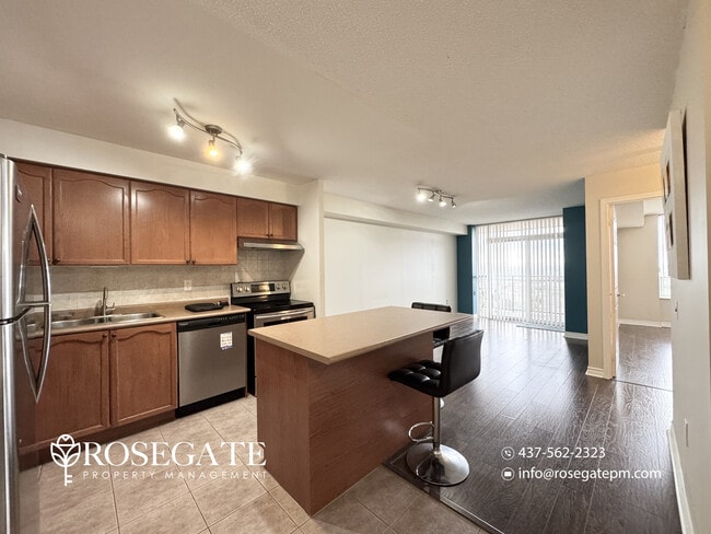55 Strathaven Dr in Mississauga, ON - Building Photo - Building Photo