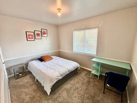 2577 S 700 E in Salt Lake City, UT - Building Photo