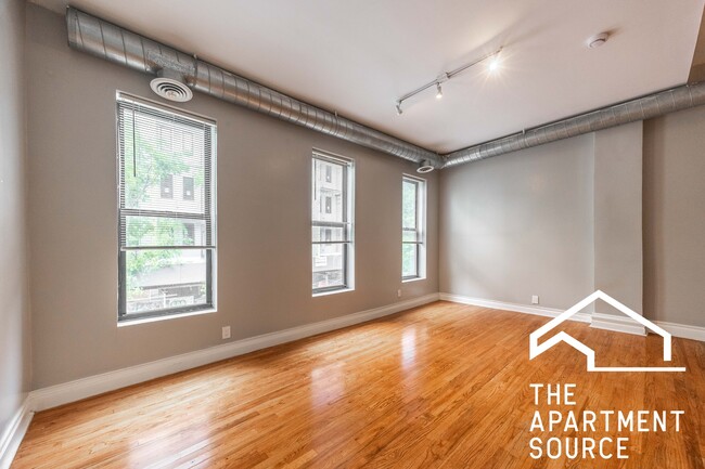 property at 1877 N Milwaukee Ave