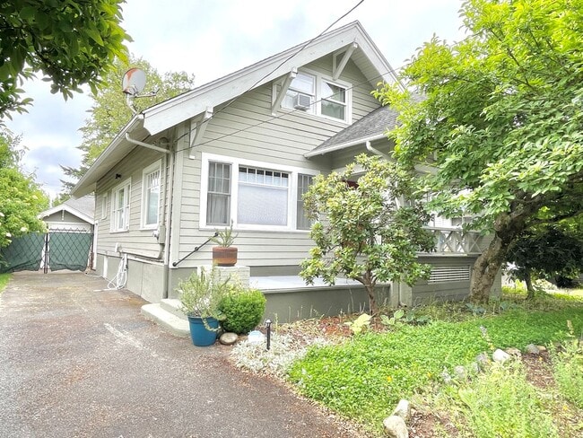 property at 2530 NE 58th Ave