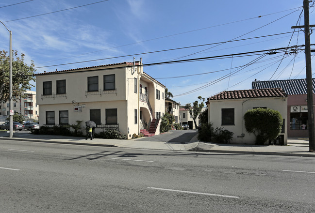 Casa Morada in Long Beach, CA - Building Photo - Building Photo