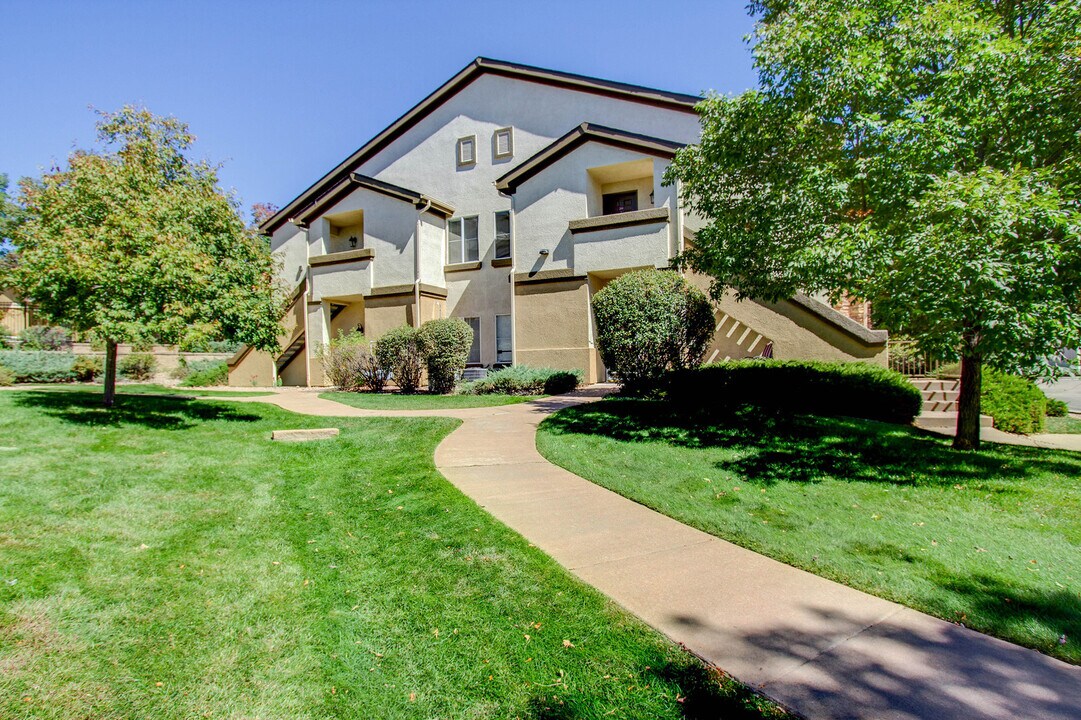 3815 Riviera Grove in Colorado Springs, CO - Building Photo