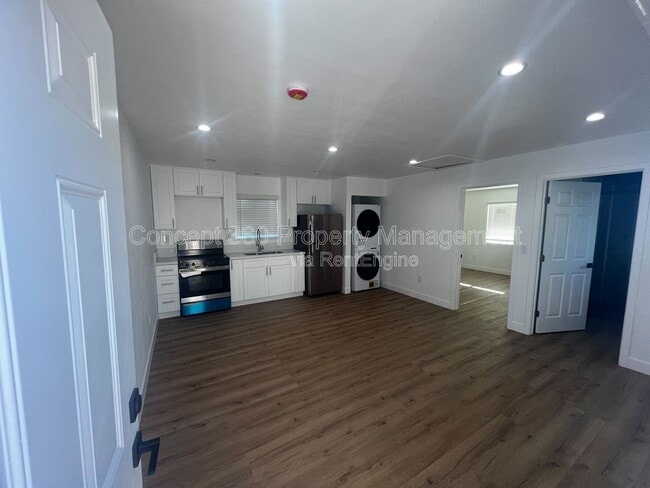 14101 Anderson Pl in Paramount, CA - Building Photo - Building Photo