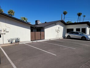 6713 E Cheery Lynn Rd in Scottsdale, AZ - Building Photo - Building Photo