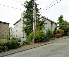 Boston West Apartments in Seattle, WA - Foto de edificio - Building Photo