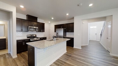 121 Velten Ridge Dr in Durham, NC - Building Photo - Building Photo