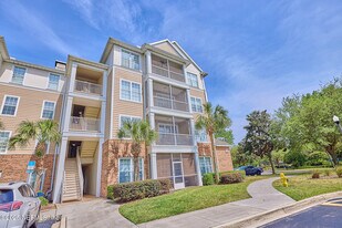 11251 Campfield Dr in Jacksonville, FL - Building Photo
