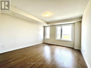 561 Vine Cliff Blvd in Markham, ON - Building Photo - Building Photo