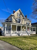 301 W Blackwell St in Dover, NJ - Building Photo