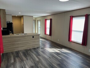 805 S Morgan St in Angleton, TX - Building Photo - Building Photo