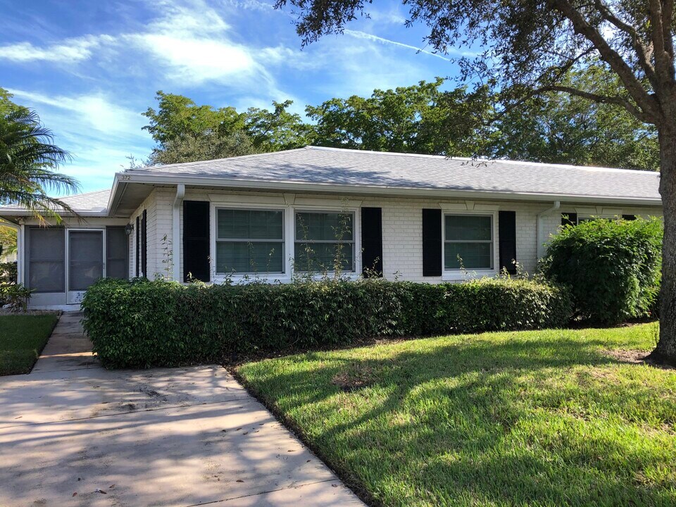 10140 S 44th Dr-Unit -372 in Boynton Beach, FL - Building Photo