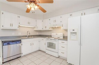 4755 Old Hickory Rd in Virginia Beach, VA - Building Photo - Building Photo